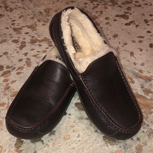 Ugg Men’s Ascot Slippers